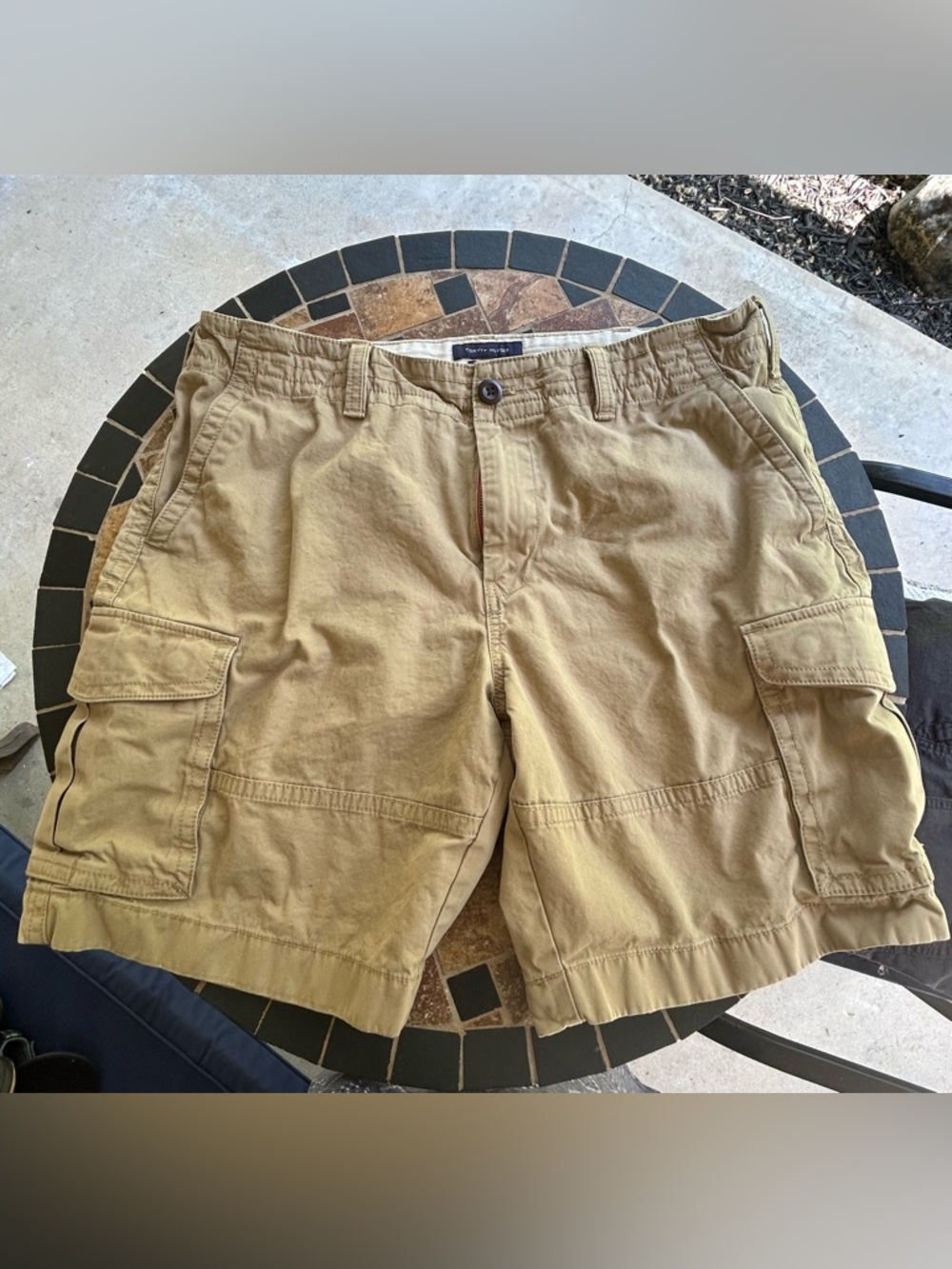 Tommy Hilfiger Cargo Shorts Mens 38 Tan Slash Pockets Flat Front Adult